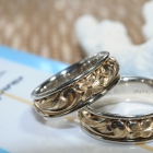 ハワイアンジュエリーを結婚指輪にしたい！由来とは？日本でも買える？