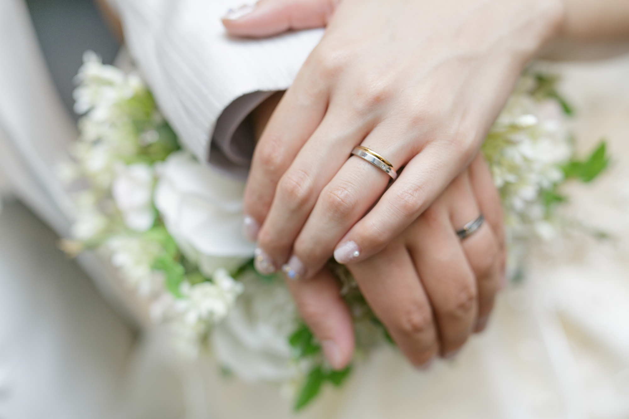 ホワイトゴールドの結婚指輪って 王道カラーでコスパ抜群 結婚指輪ランキング